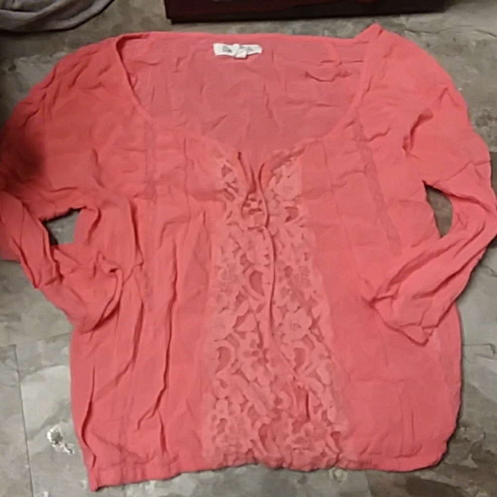 pink and lace quarter sleeve top